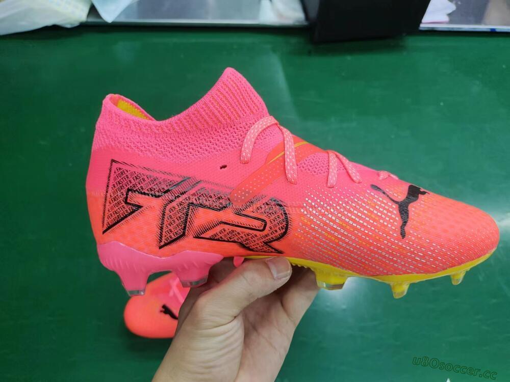 Men's Puma Future Ultimate FG Firm Ground Low-Tops Football Boots - Pink/Black/Yellow