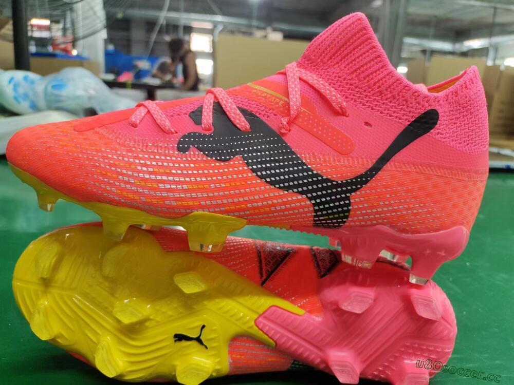 Men's Puma Future Ultimate FG Firm Ground Low-Tops Football Boots - Pink/Black/Yellow