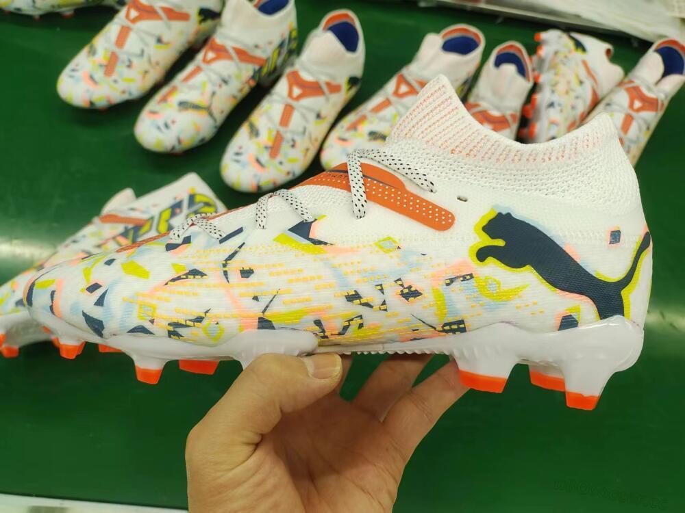 Men's Puma Future FG Firm Ground Low-Tops Football Boots - White/Red/Yellow/Blue/Pink