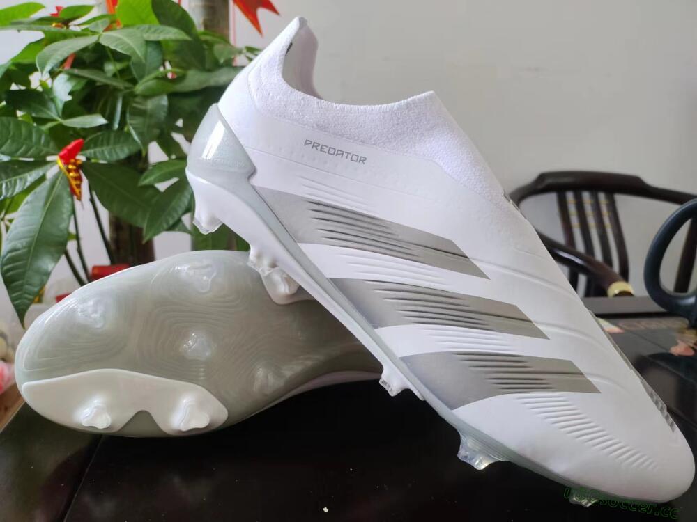 Men's Adidas Predator Accuracy+ FG Firm Ground Low-Tops Football Boots - White/Grey/Silver
