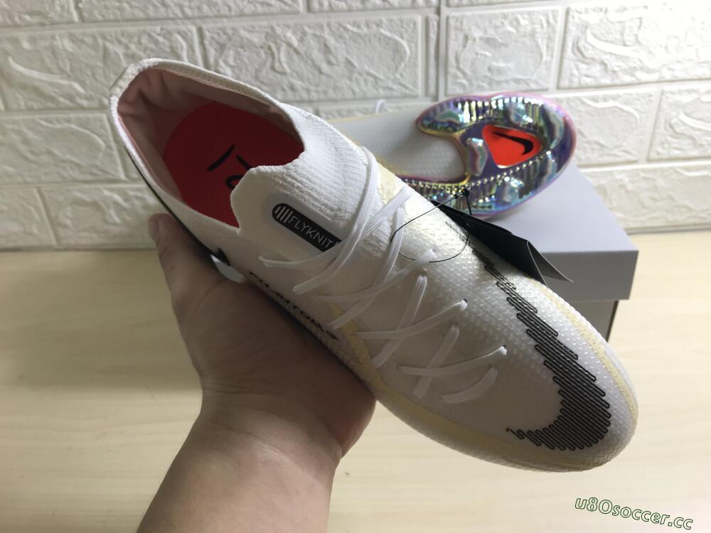 Men's Nike Phantom GT 2 Elite FG Firm Ground Low-Tops Football Boots - White/Yellow/Black