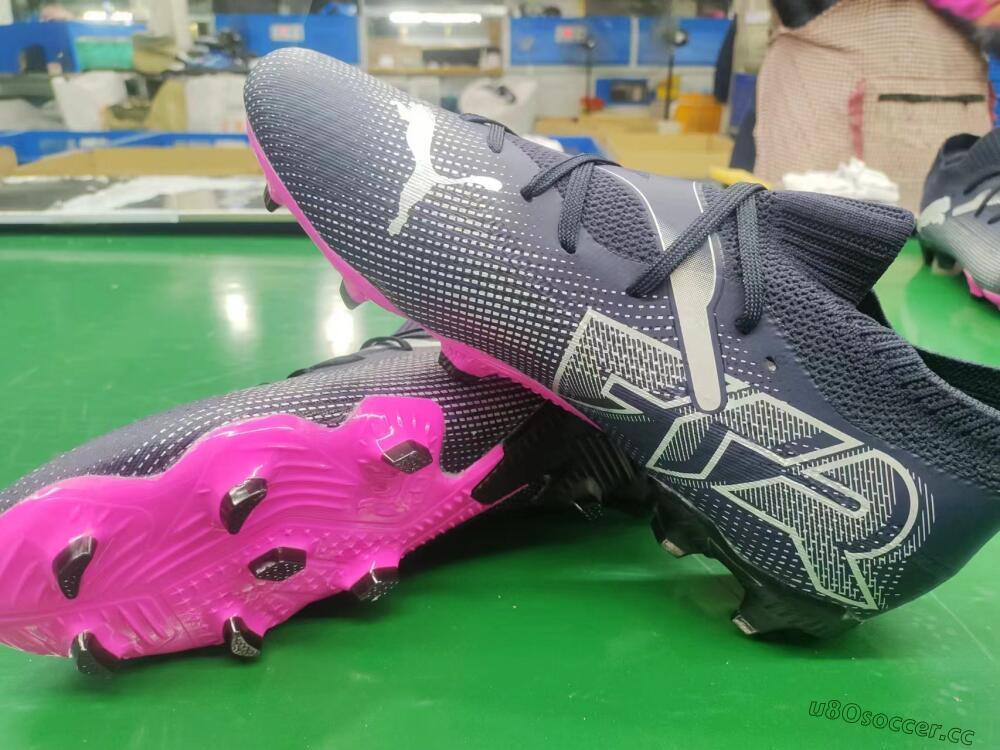 Men's Puma Future Ultimate 2024 FG Firm Ground Low-Tops Football Boots - Blue/Silver/Pink