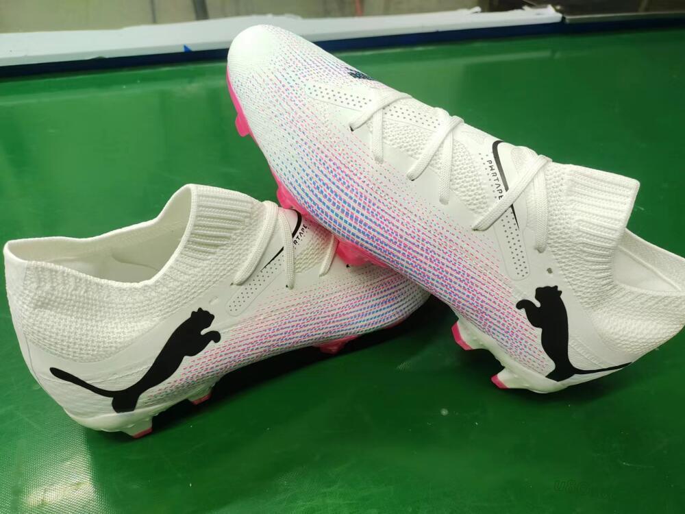 Men's Puma Future Ultimate 2024 FG Firm Ground Low-Tops Football Boots - White/Pink/Blue/Black