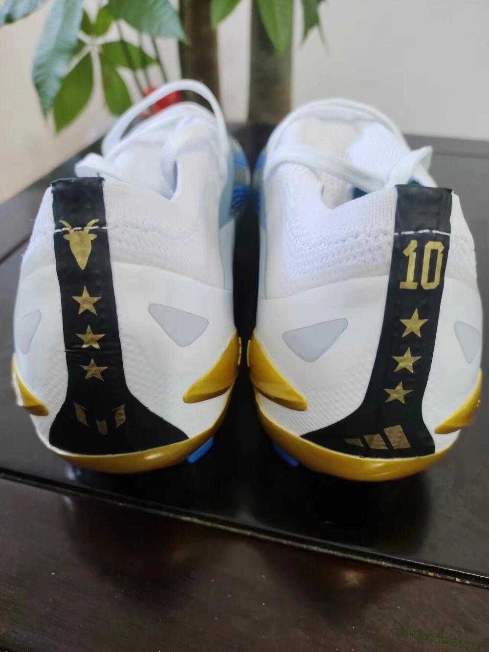 Men's Adidas X Crazyfast.1 FG Firm Ground Low-Tops Football Boots - White/Blue/Gold