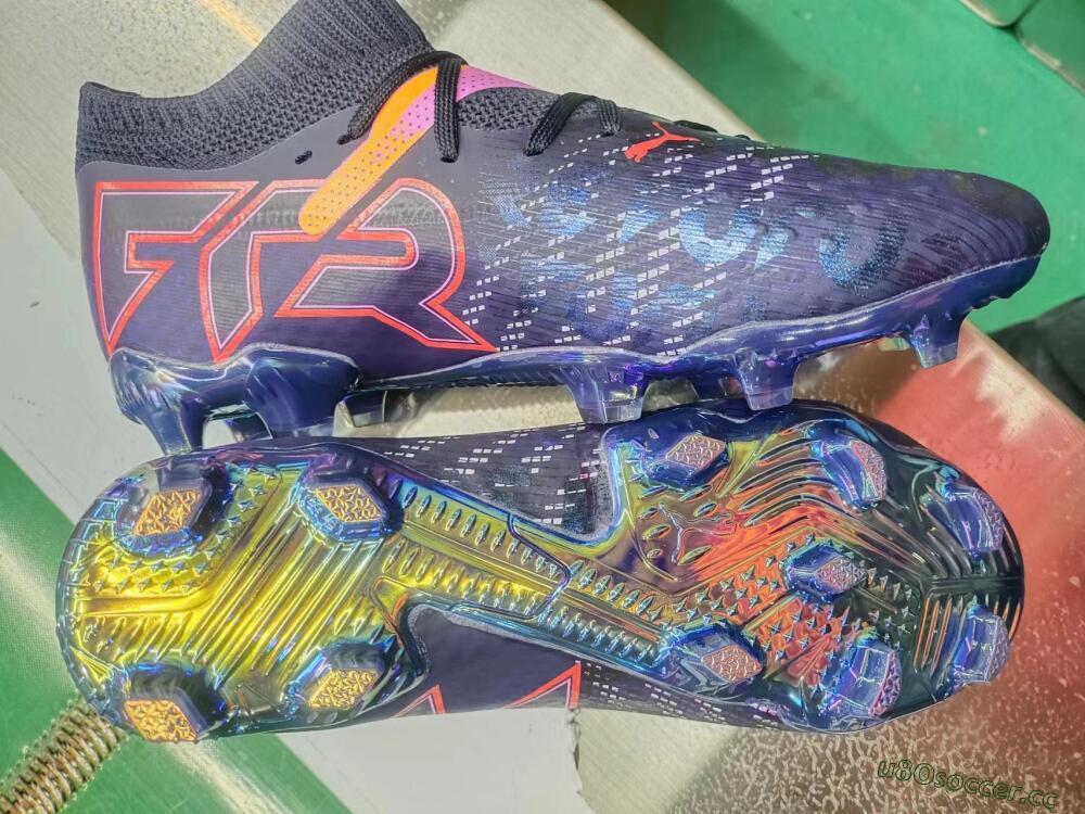 Men's Puma Future Ultimate FG Firm Ground Low-Tops Football Boots - Blue/Purple/Pink