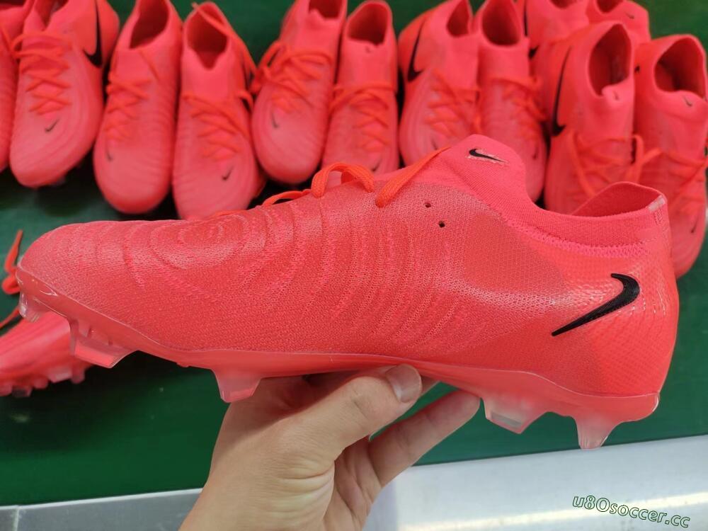 Unisex Nike Phantom Luna 2 Elite LV8 FG Firm Ground Low-Tops Football Boots - Red/Black/Pink