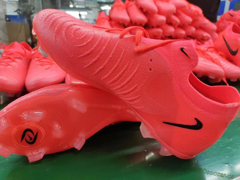 Unisex Nike Phantom Luna 2 Elite LV8 FG Firm Ground Low-Tops Football Boots - Red/Black/Pink
