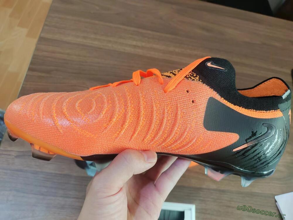 Unisex Nike Phantom Luna Elite FG Firm Ground Low-Tops Football Boots - Orange/Black
