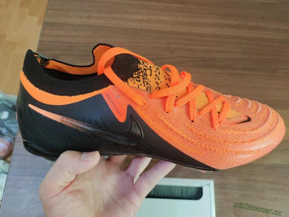 Unisex Nike Phantom Luna Elite FG Firm Ground Low-Tops Football Boots - Orange/Black