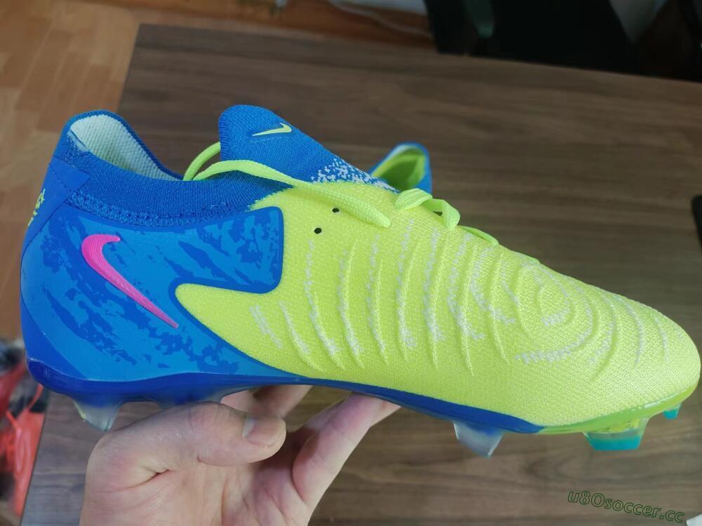 Unisex Nike Phantom Luna Elite FG Firm Ground Low-Tops Football Boots - Yellow/Blue/Pink