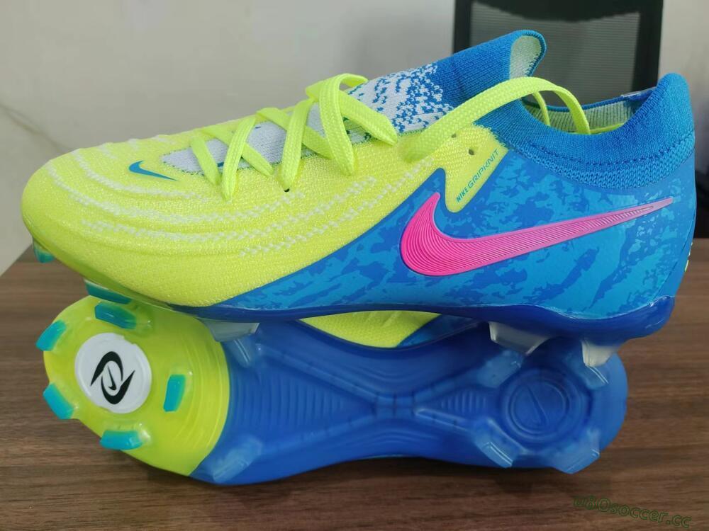 Unisex Nike Phantom Luna Elite FG Firm Ground Low-Tops Football Boots - Yellow/Blue/Pink