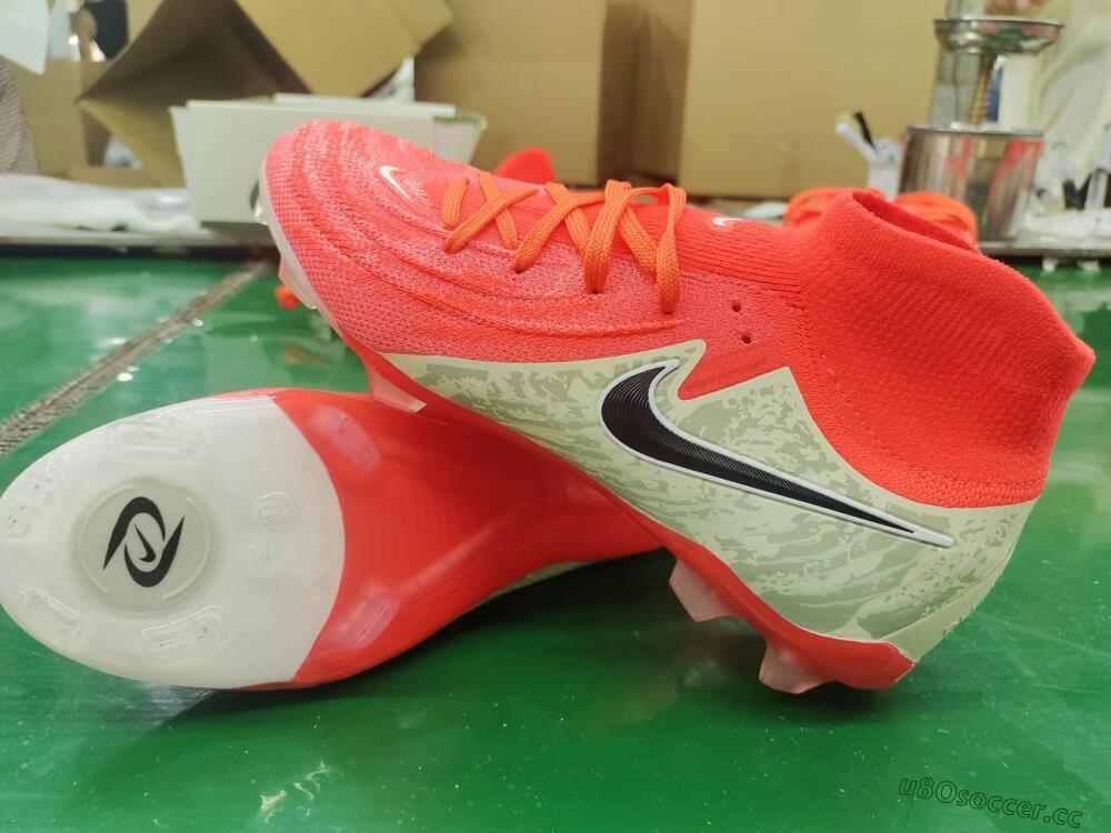 Men's Nike Phantom Luna Elite FG Firm Ground High-Tops Football Boots - Red/Brown/Black