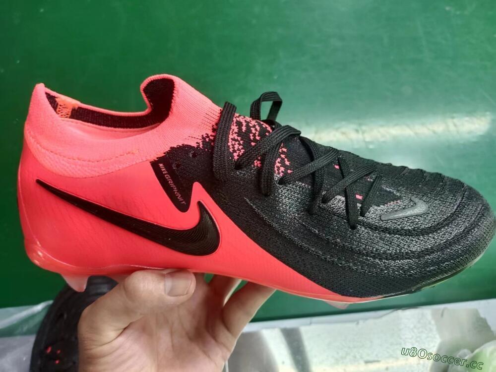 Unisex Nike Phantom Luna Elite FG Firm Ground Low-Tops Football Boots - Orange/Black
