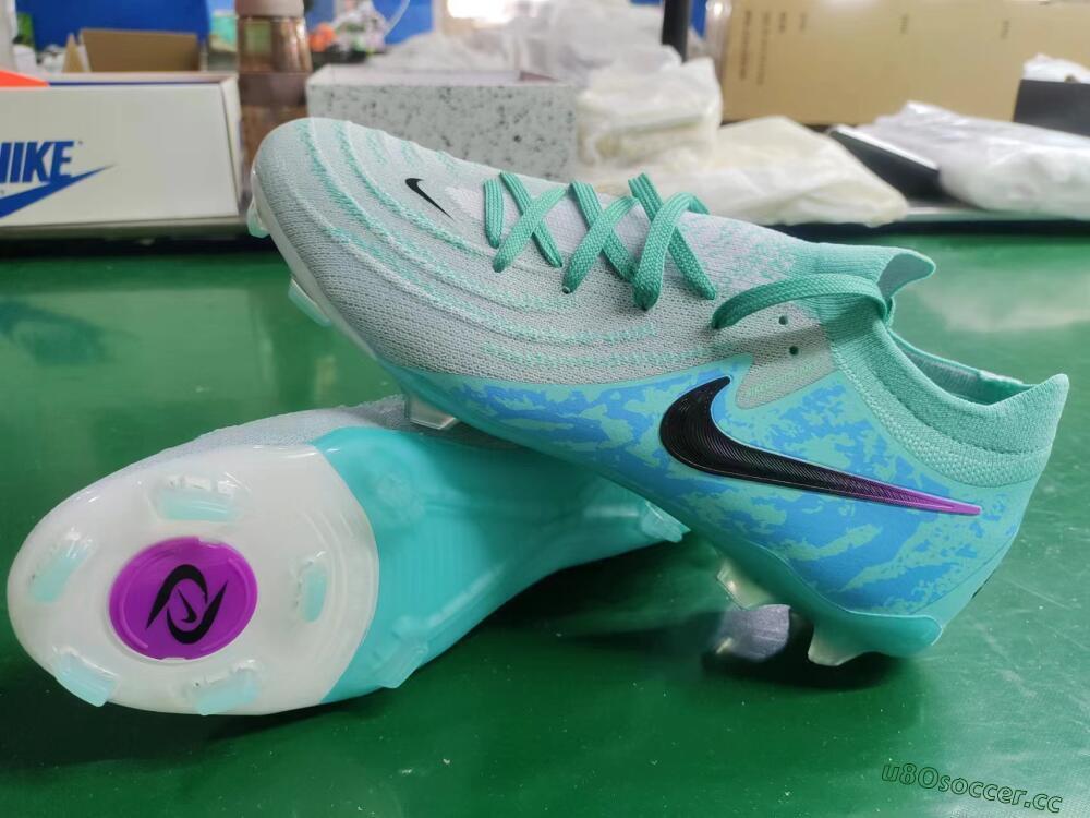 Unisex Nike Phantom Luna 2 Elite LV8 FG Firm Ground Low-Tops Football Boots - Jade/Black/Purple