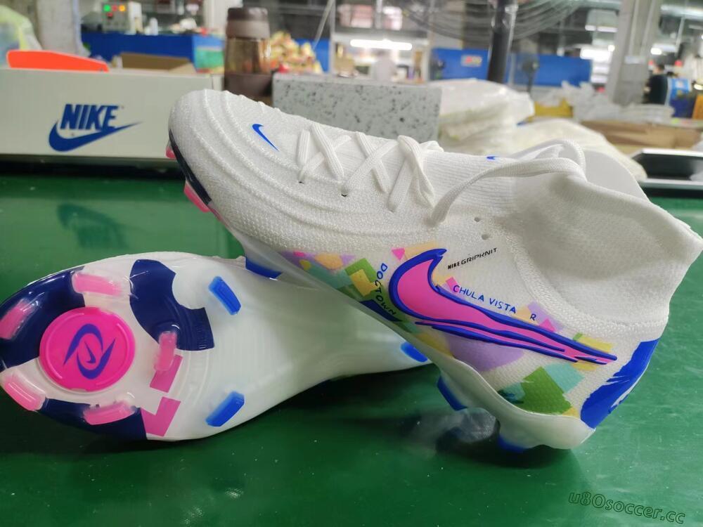 Men's Nike Phantom Luna Elite NU FG Firm Ground High-Tops Football Boots - Beige/Blue/Yellow/Pink