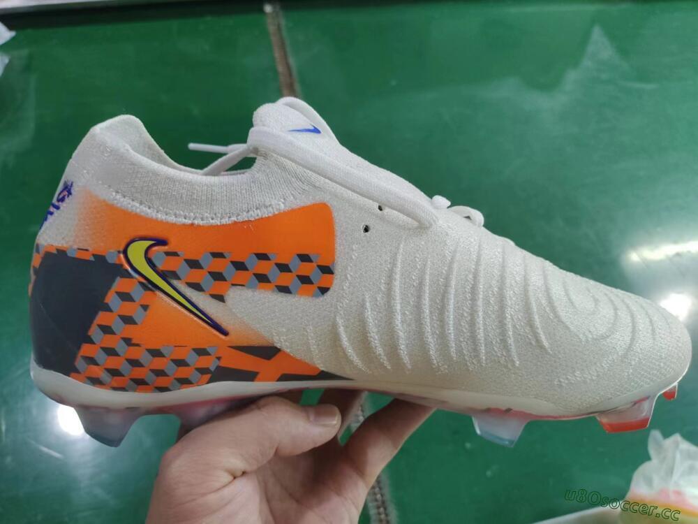Men's Nike Phantom Luna 2 Elite Olympics 2024 FG Firm Ground Low-Tops Football Boots - White/Multicolor