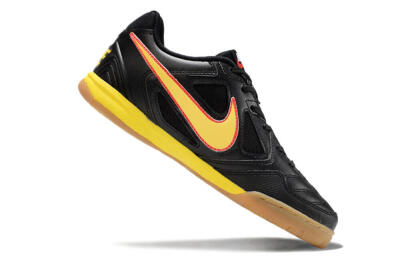 Men's Supre x Nike SB Gato IC Indoor & Futsal Low-Tops Football Shoes - Black/Yellow/Red