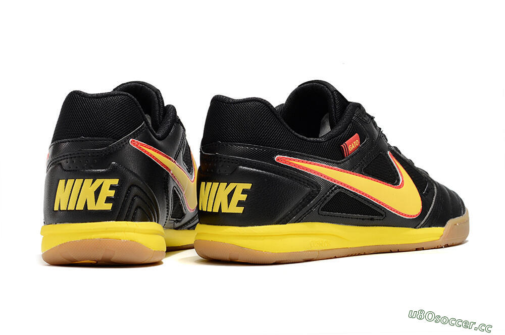 Men's Supre x Nike SB Gato IC Indoor & Futsal Low-Tops Football Shoes - Black/Yellow/Red 6