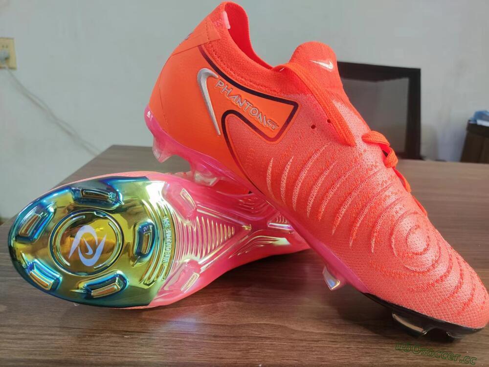 Men's Nike Phantom Luna Elite FG Firm Ground Low-Tops Football Boots - Red/Blue/Gold