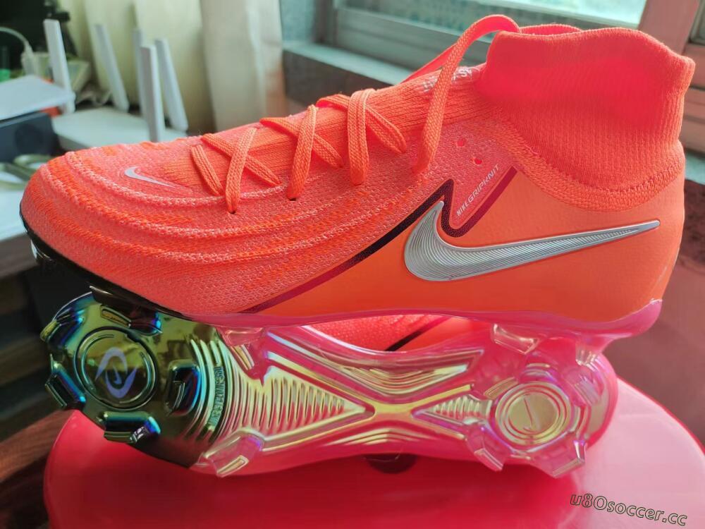 Unisex Nike Phantom Luna Elite FG Firm Ground High-Tops Football Boots - Red/Black/Gold