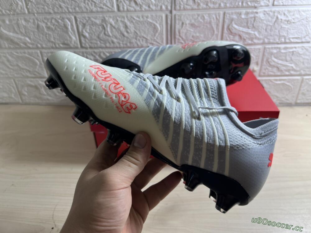 Men's Puma Future Z 1.3 Instinct FG Firm Ground Low-Tops Football Boots - Grey/White