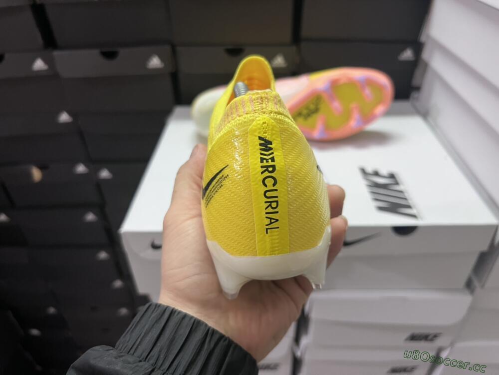 Men's Nike Air Zoom Mercurial Vapor 15 Elite FG Firm Ground Low-Tops Football Boots - Yellow/Pink