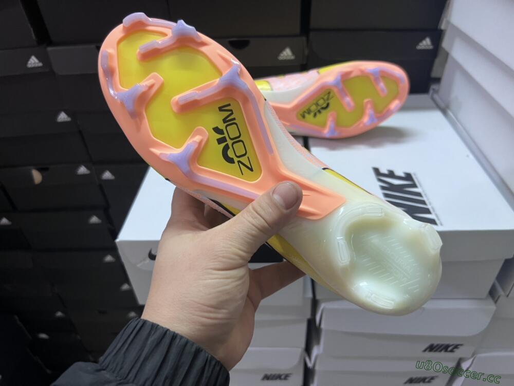 Men's Nike Air Zoom Mercurial Vapor 15 Elite FG Firm Ground Low-Tops Football Boots - Yellow/Pink