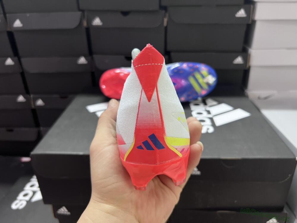 Men's Adidas Predator FIFA World Cup Qatar 2022 Edge+ FG Firm Ground Low-Tops Football Boots - White/Red/Blue