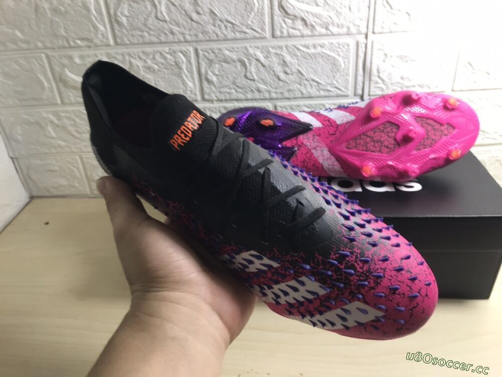 Unisex Adidas Predator Freak.1 FG Firm Ground Low-Tops Football Boots - Black/Pink/Purple