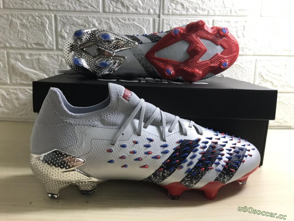 Unisex Adidas Predator Freak.1 FG Firm Ground Low-Tops Football Boots - Silver/Blue/Red/Black