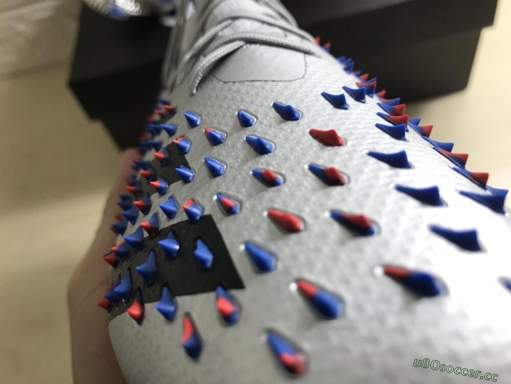 Unisex Adidas Predator Freak.1 FG Firm Ground Low-Tops Football Boots - Silver/Blue/Red/Black