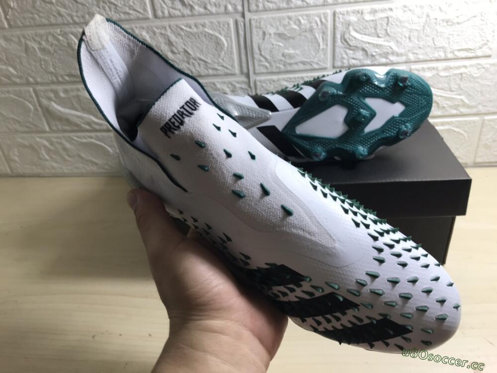 Unisex Adidas Predator Freak+ FG Firm Ground High-Tops Football Boots - White/Black/Green