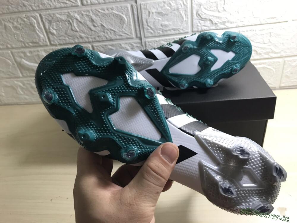 Unisex Adidas Predator Freak+ FG Firm Ground High-Tops Football Boots - White/Black/Green