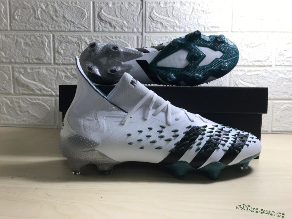 Unisex Adidas Predator Freak.1 FG Firm Ground Low-Tops Football Boots - White/Green/Black