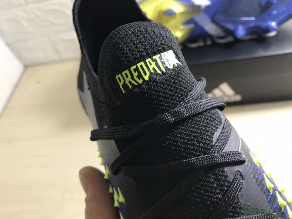 Men's Adidas Predator Freak.1 Low FG Firm Ground Low-Tops Football Boots - Black/Blue/Green