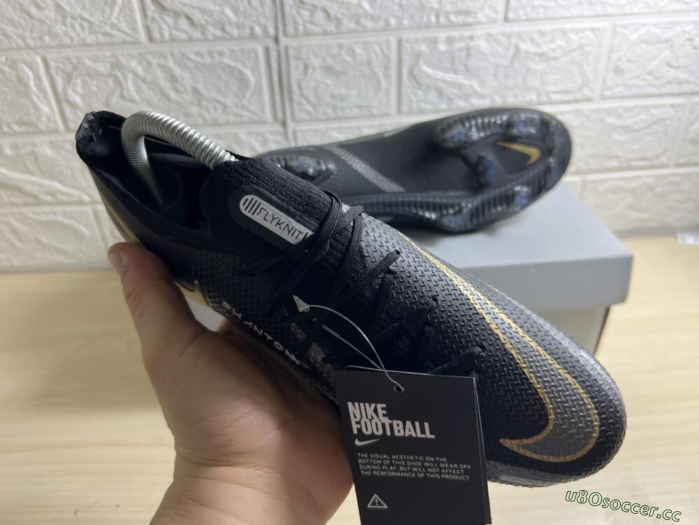 Men's Nike Phantom GT 2 FG Firm Ground Low-Tops Football Boots - Black/Silver/Gold