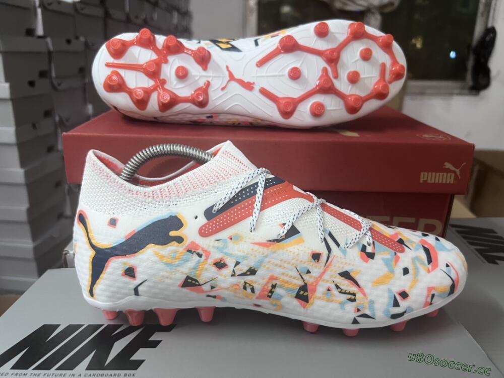 Men's Puma Future Ultimate MG Multi Ground Low-Tops Football Boots - White/Blue/Yellow