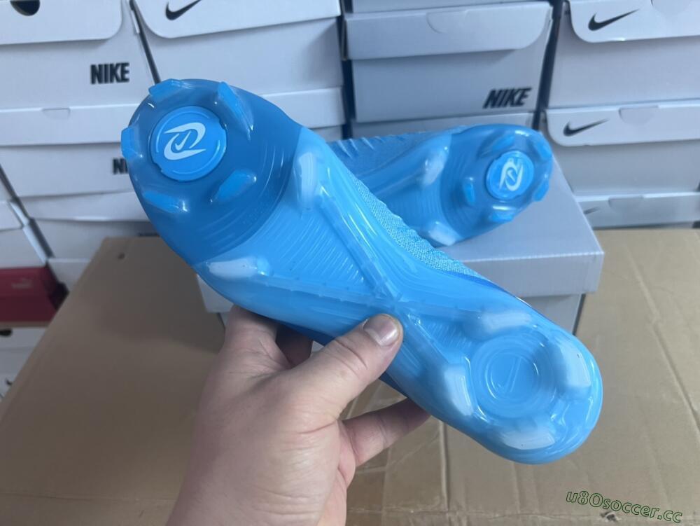 Men's Nike Phantom Luna Elite NU FG Firm Ground High-Tops Football Boots - Light Blue/White