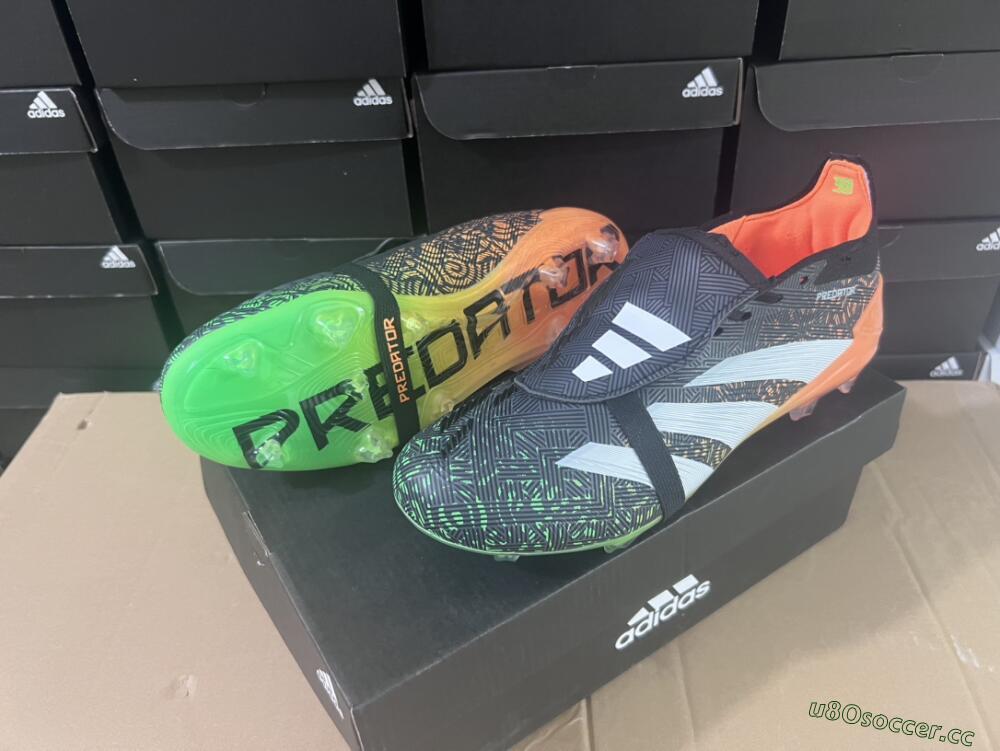 Men's Adidas Predator Elite Foldover Tongue FG Firm Ground Low-Tops Football Boots - Black/White/Green