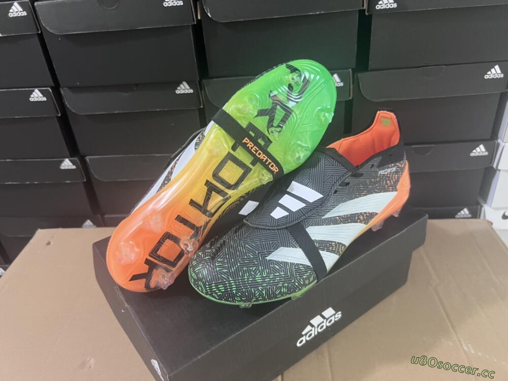 Men's Adidas Predator Elite Foldover Tongue FG Firm Ground Low-Tops Football Boots - Black/White/Green