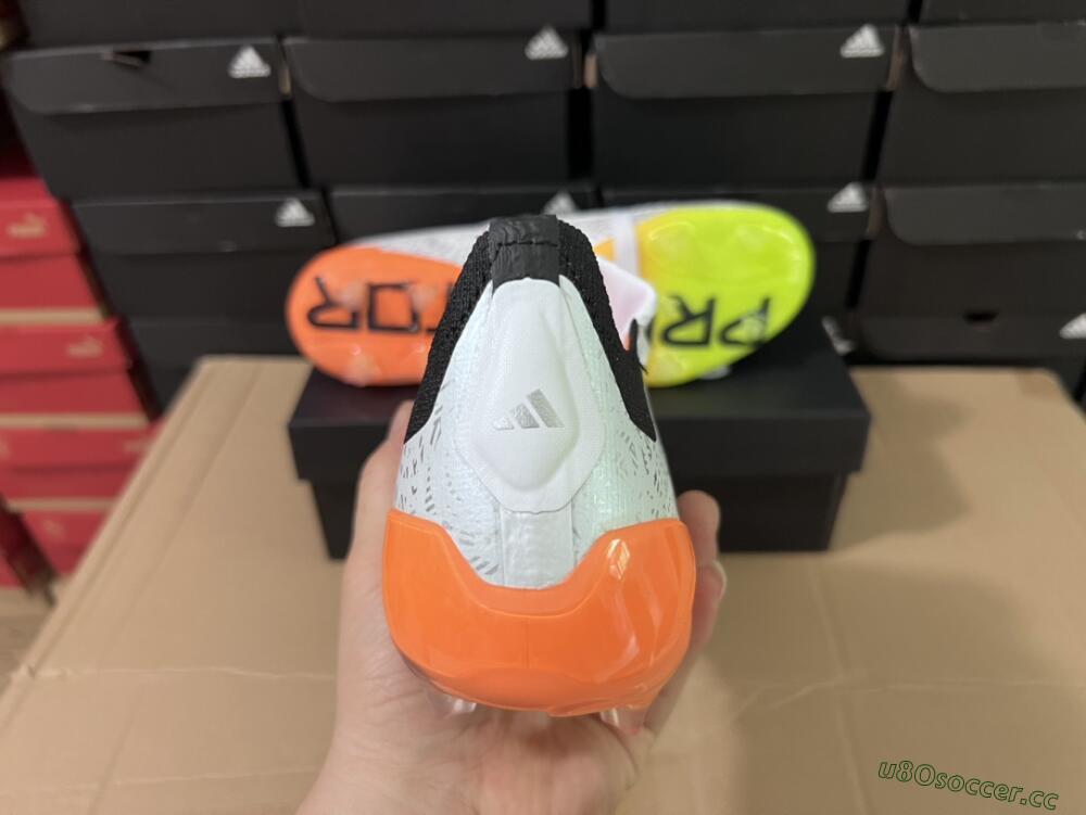 Men's Adidas Predator Elite Foldover Tongue FG Firm Ground Low-Tops Football Boots - White/Black/Orange
