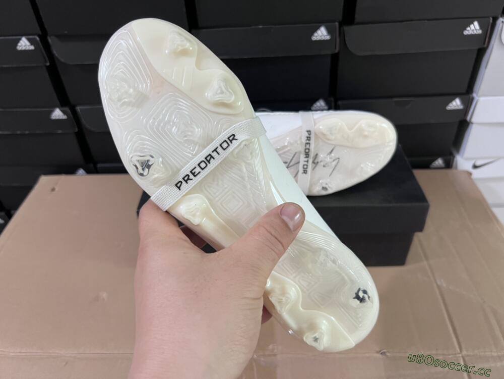 Unisex Adidas Predator Elite Foldover Tongue FG Firm Ground Low-Tops Football Boots - Beige/Black/White