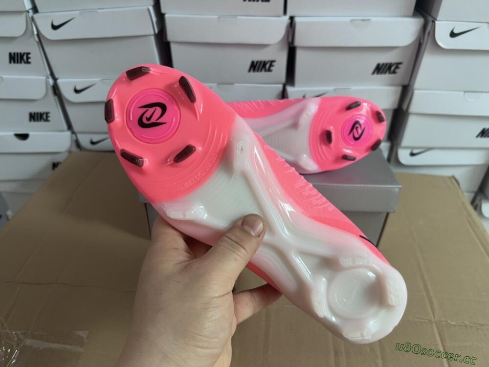 Men's Nike Phantom Luna Elite FG Firm Ground High-Tops Football Boots - Pink/Black