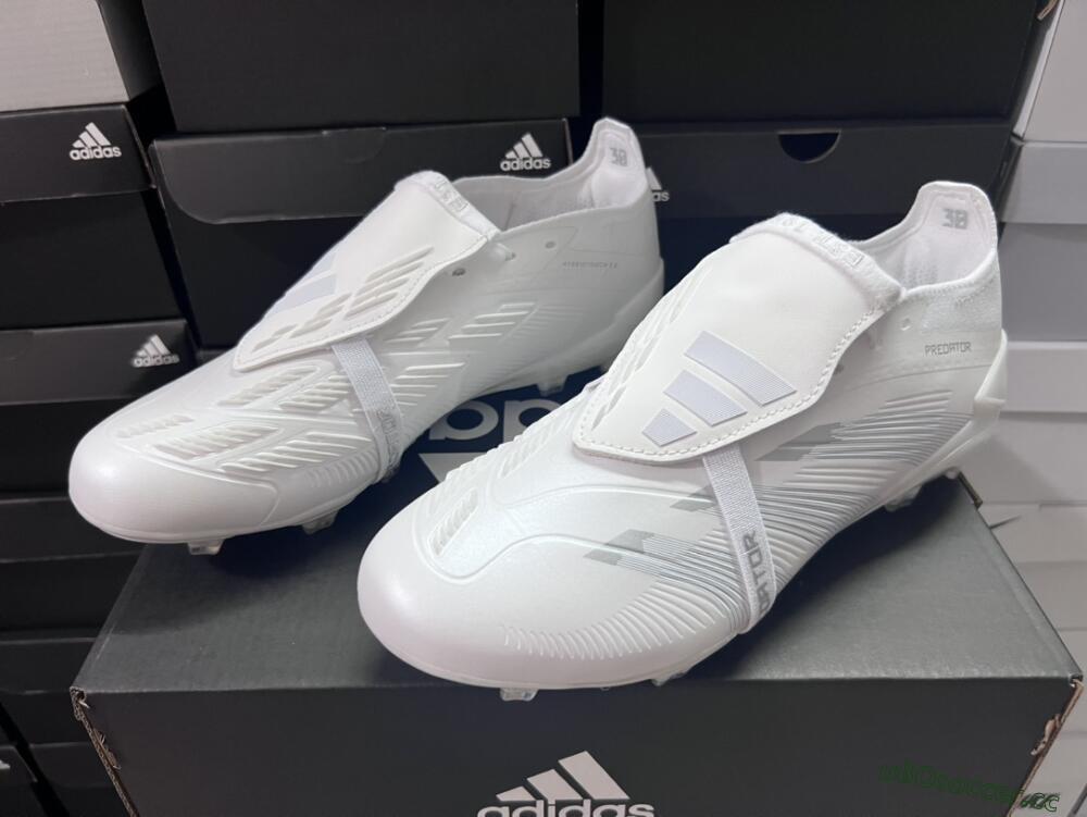 Unisex Adidas Predator Elite Foldover Tongue FG Firm Ground Low-Tops Football Boots - Beige/White/Silver