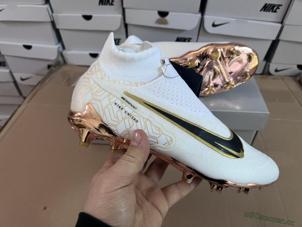 Men's Nike Phantom GX Elite DF Link United Golden Pack FG Firm Ground High-Tops Football Boots - White/Metallic Gold/Black