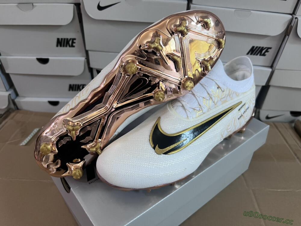 Men's Nike Phantom GX Elite United Golden Pack FG Firm Ground Low-Tops Football Boots - White/Metallic Gold/Black