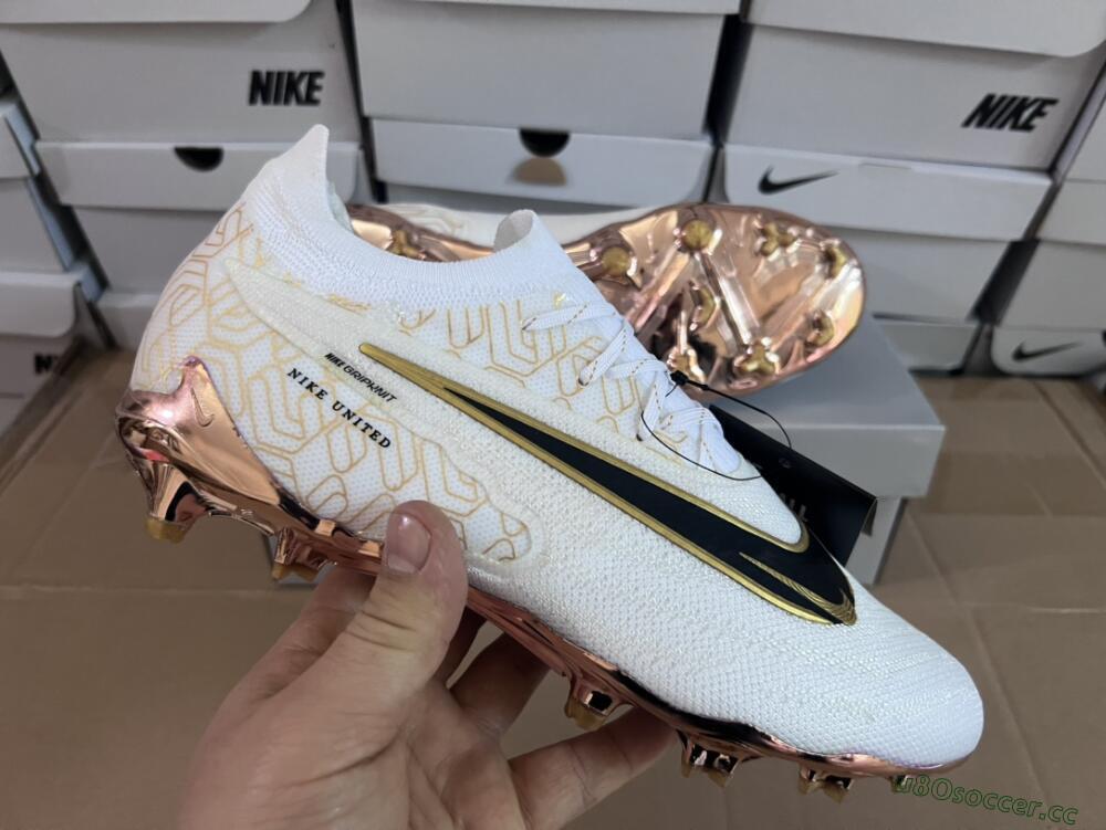 Men's Nike Phantom GX Elite United Golden Pack FG Firm Ground Low-Tops Football Boots - White/Metallic Gold/Black