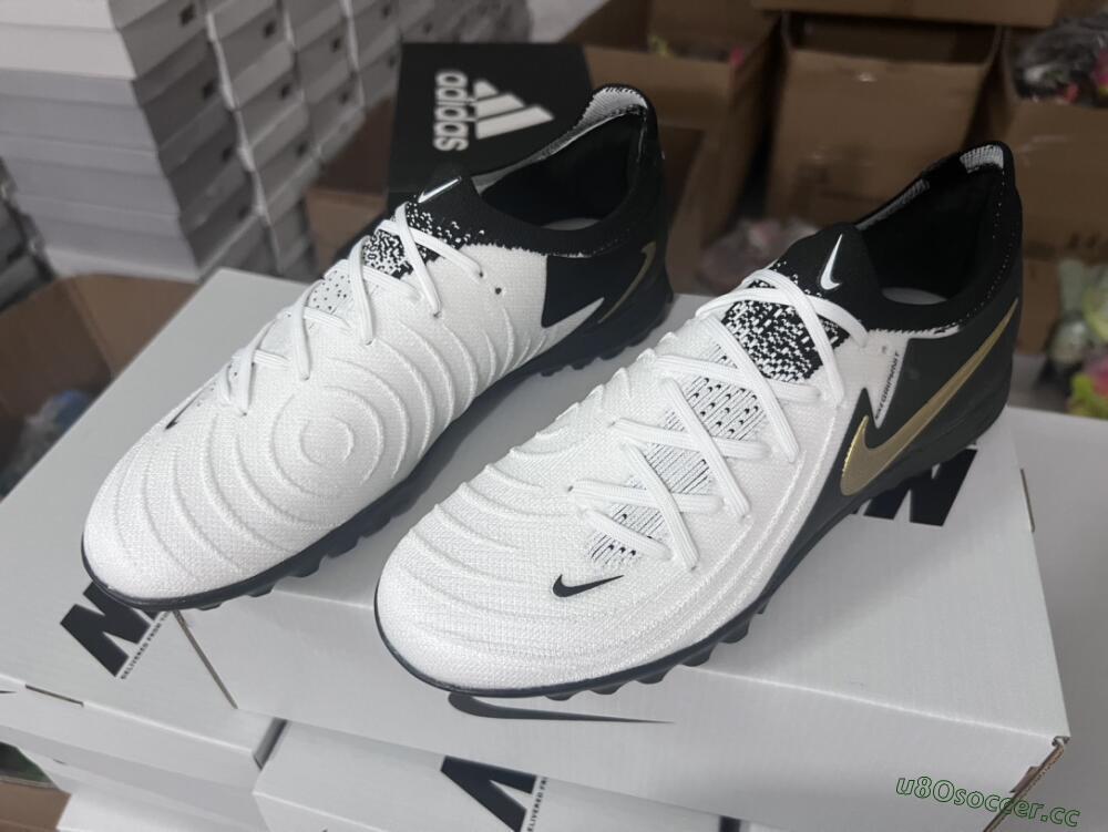 Men's Nike Phantom Luna Elite NU FG Firm Ground Low-Tops Football Boots - White/Black/Gold