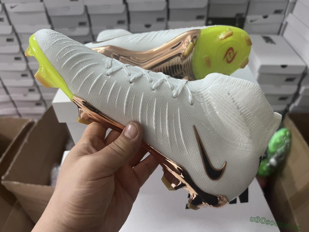 Unisex Nike Phantom Luna Elite NU FG Firm Ground High-Tops Football Boots - White/Black/Gold