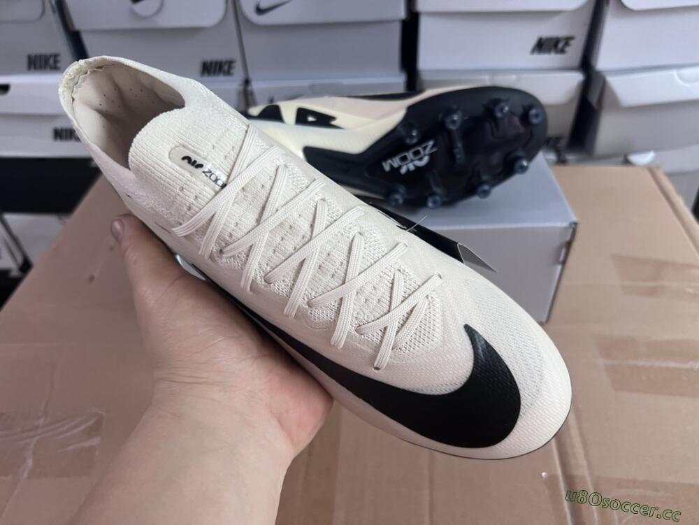 Men's Nike Air Zoom Mercurial Vapor 15 Elite AG Artificial Grass Low-Tops Football Boots - Beige/Black